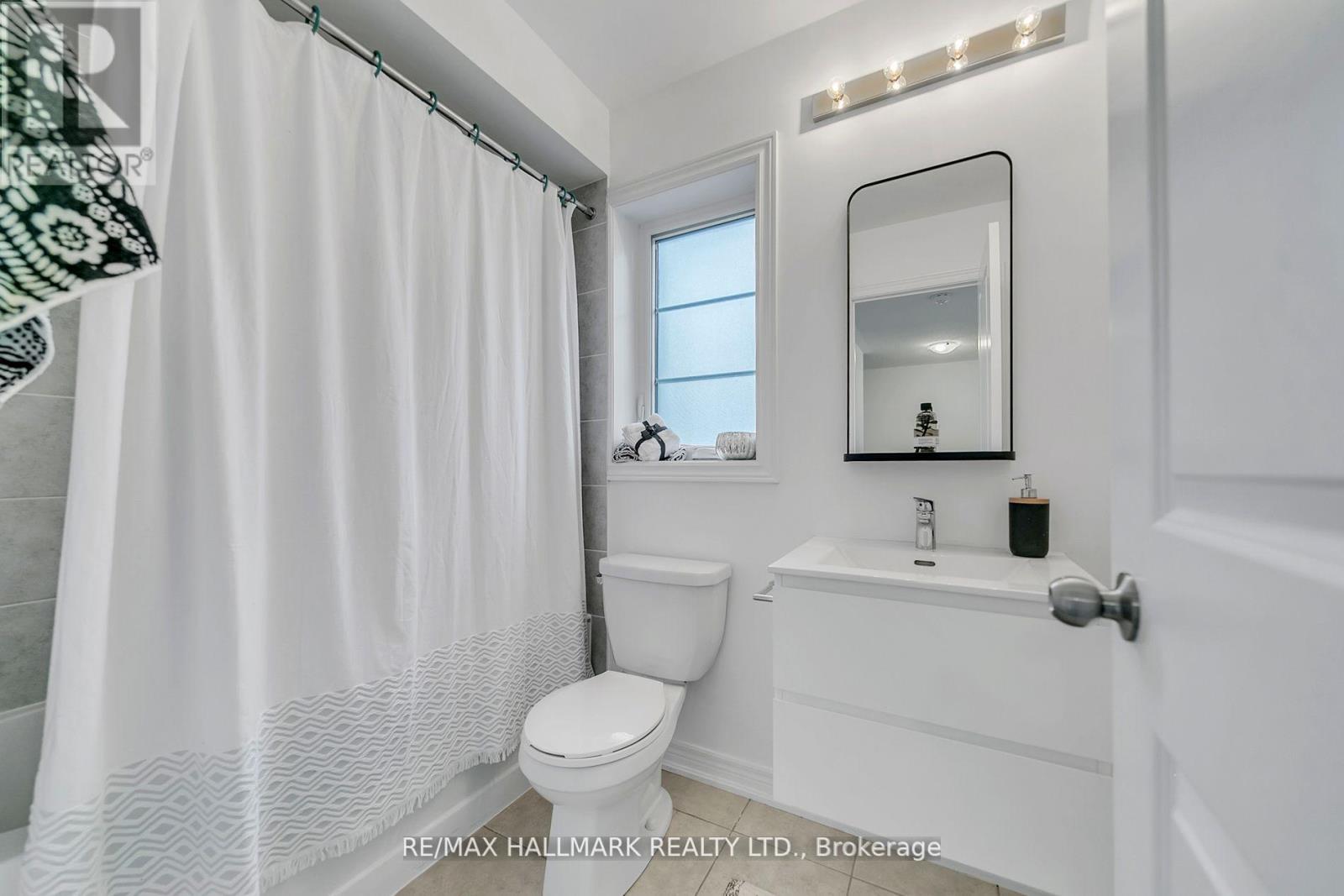 284 King Road Property Photo 27