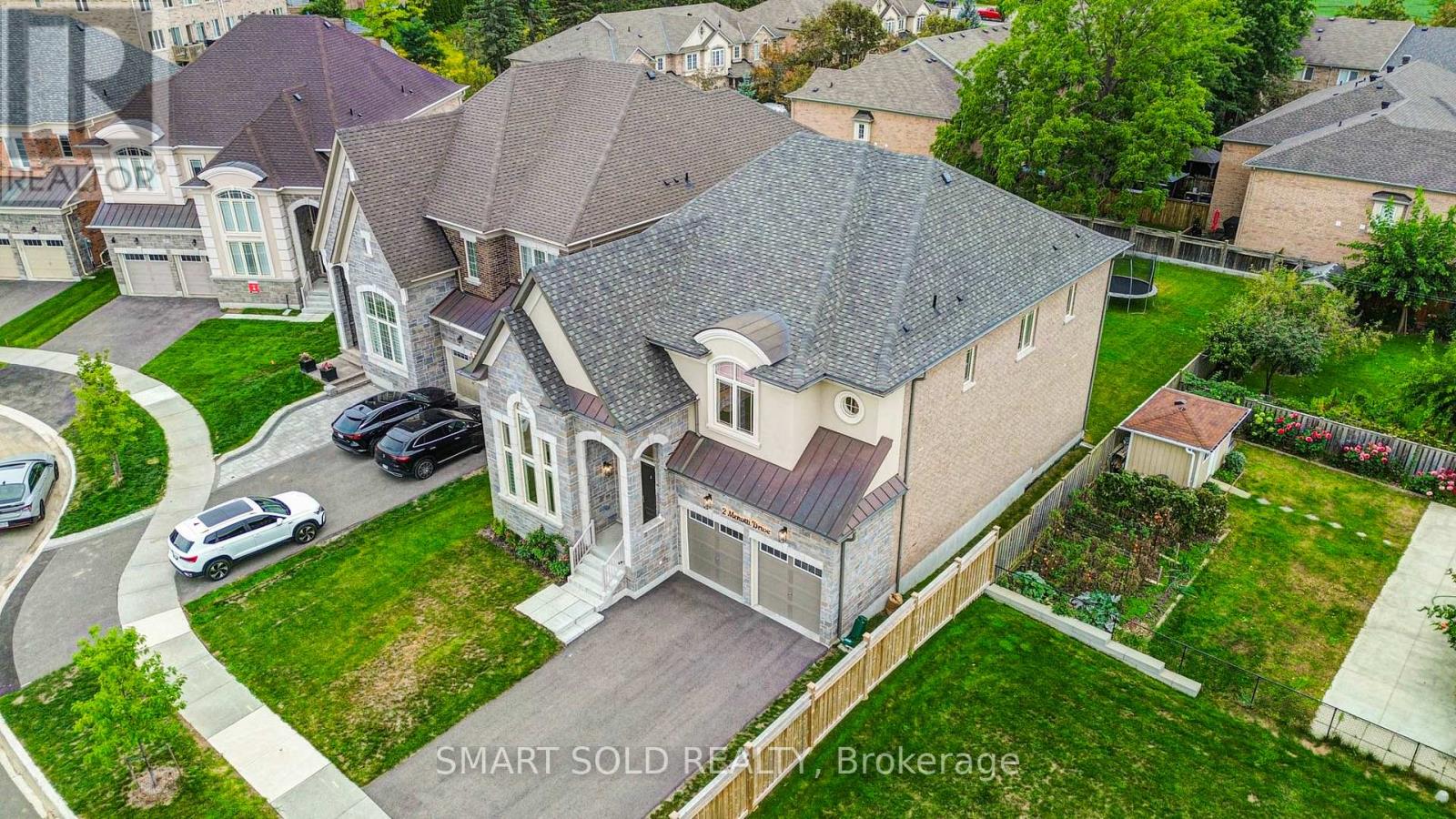 2 Menotti Drive Property Photo 3
