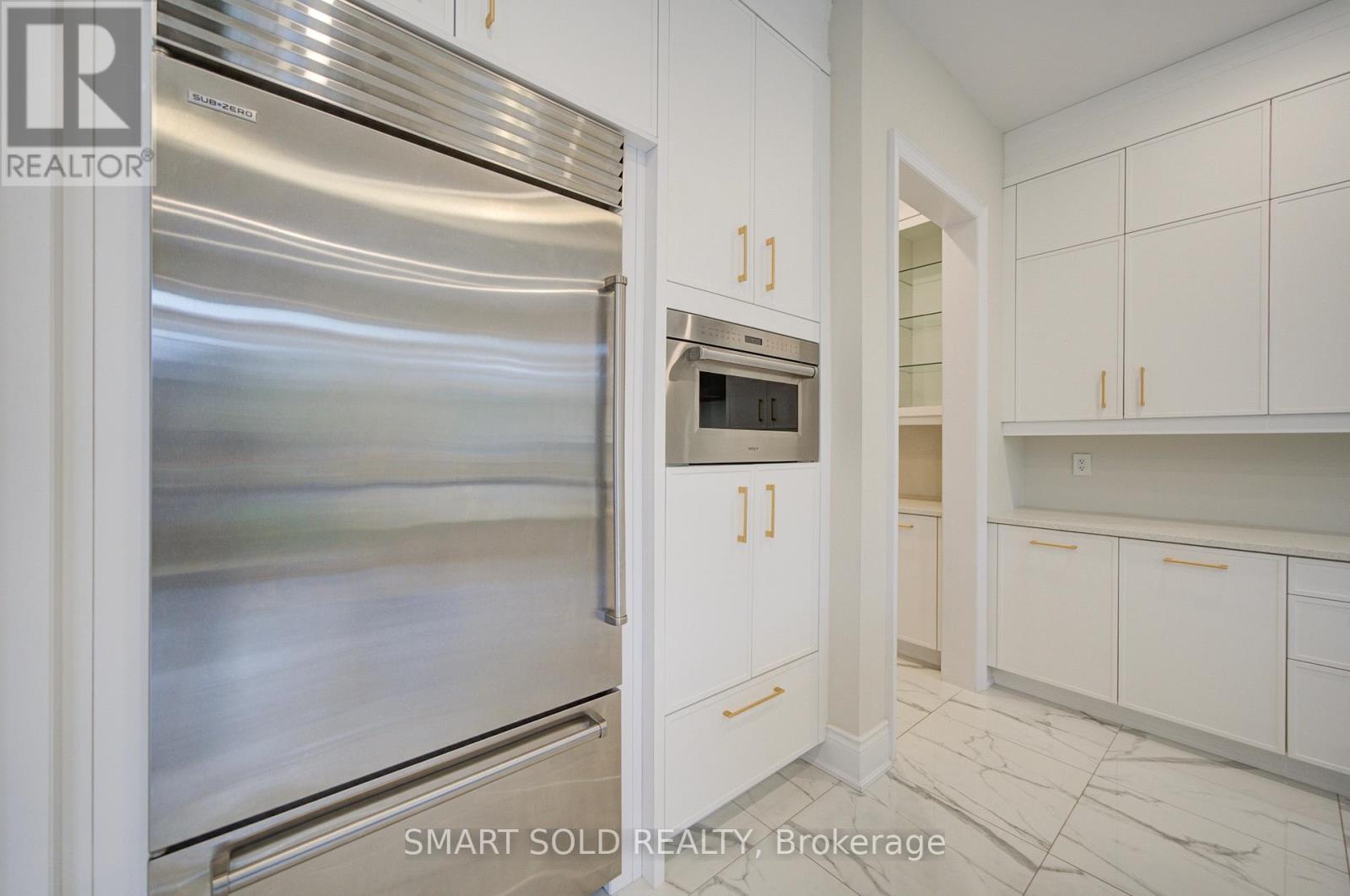 2 Menotti Drive Property Photo 22
