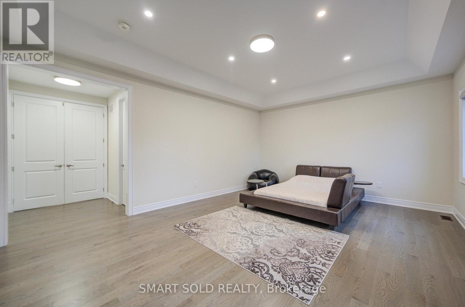 2 Menotti Drive Property Photo 29