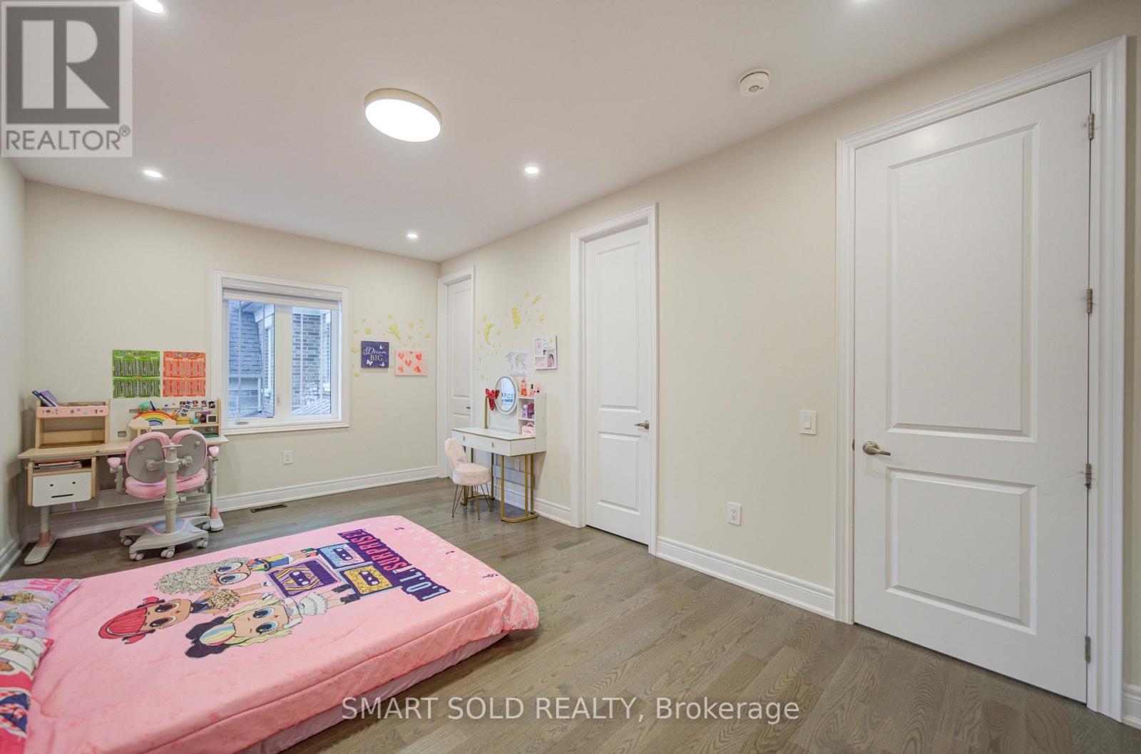 2 Menotti Drive Property Photo 37