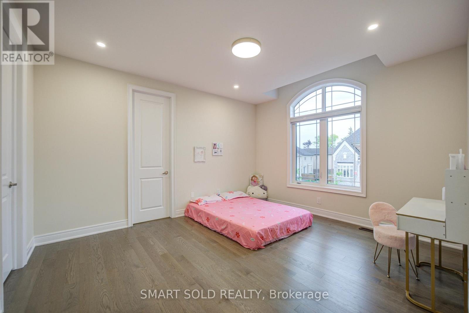2 Menotti Drive Property Photo 40