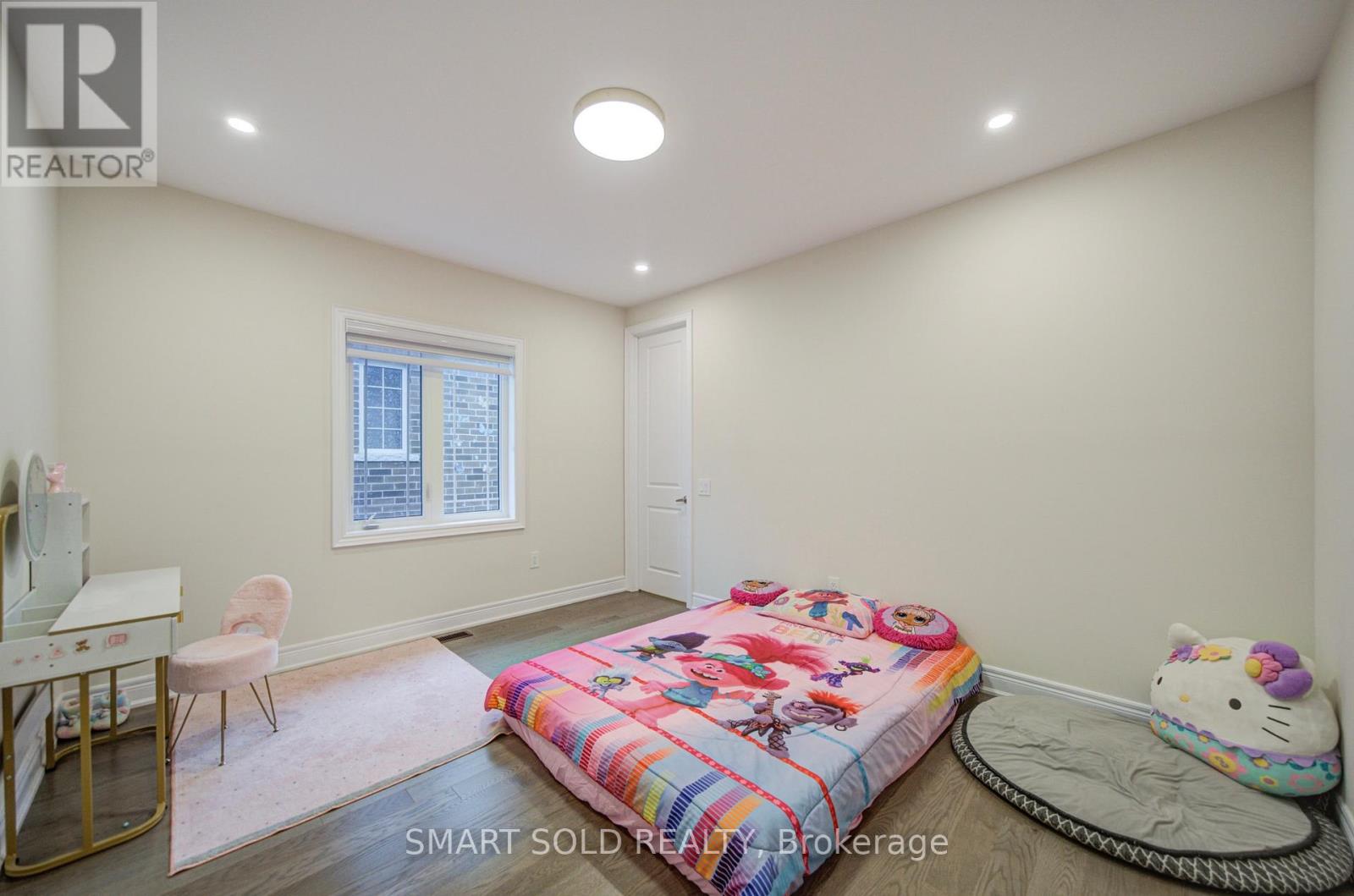 2 Menotti Drive Property Photo 43