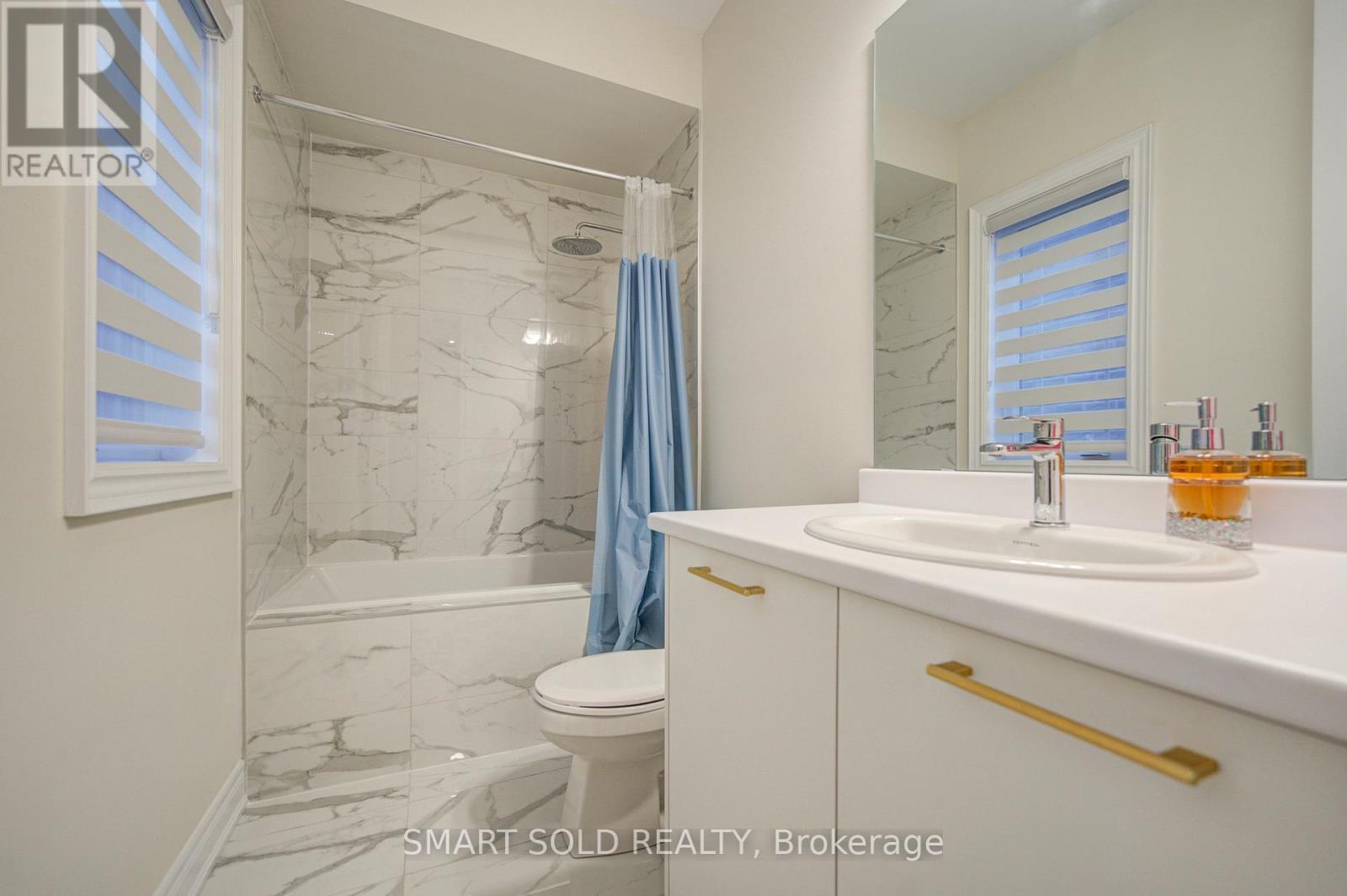 2 Menotti Drive Property Photo 45