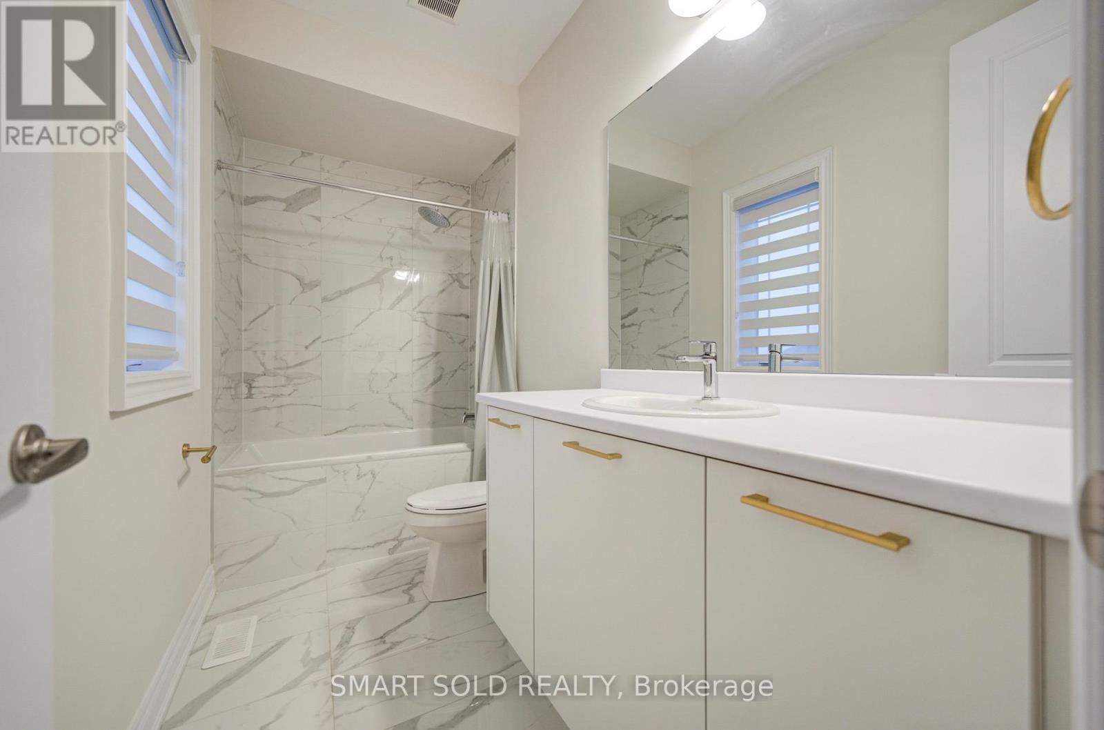 2 Menotti Drive Property Photo 47