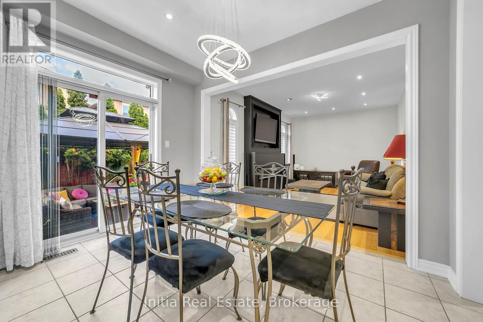 278 Fossil Hill Road E Property Photo 13