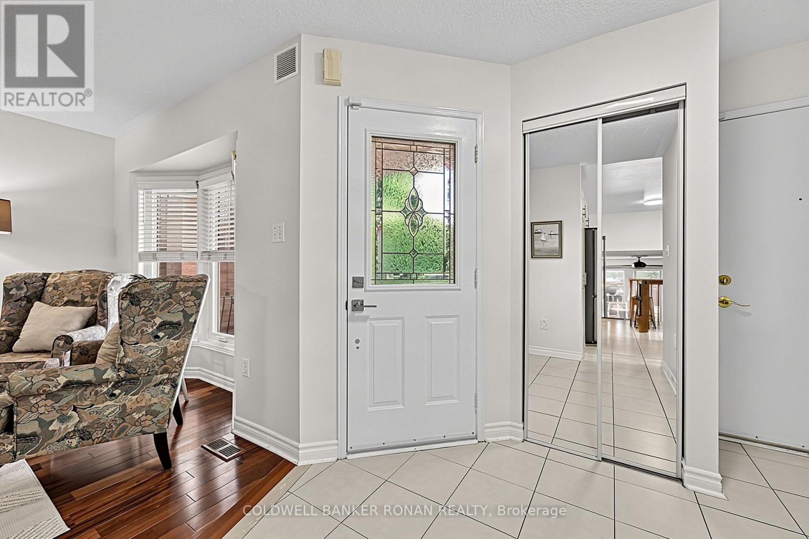 76 Gray Avenue Property Photo 4