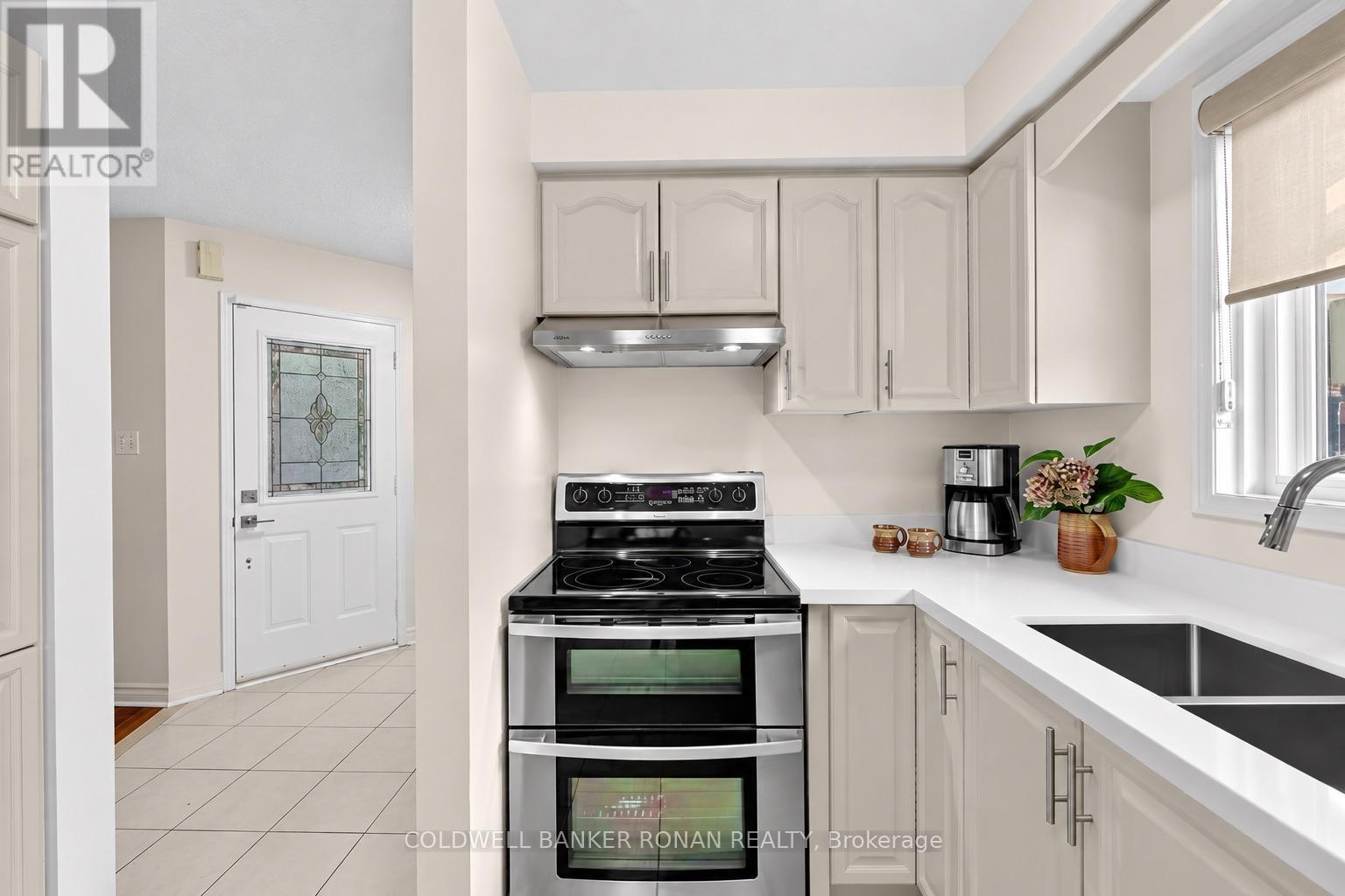 76 Gray Avenue Property Photo 7