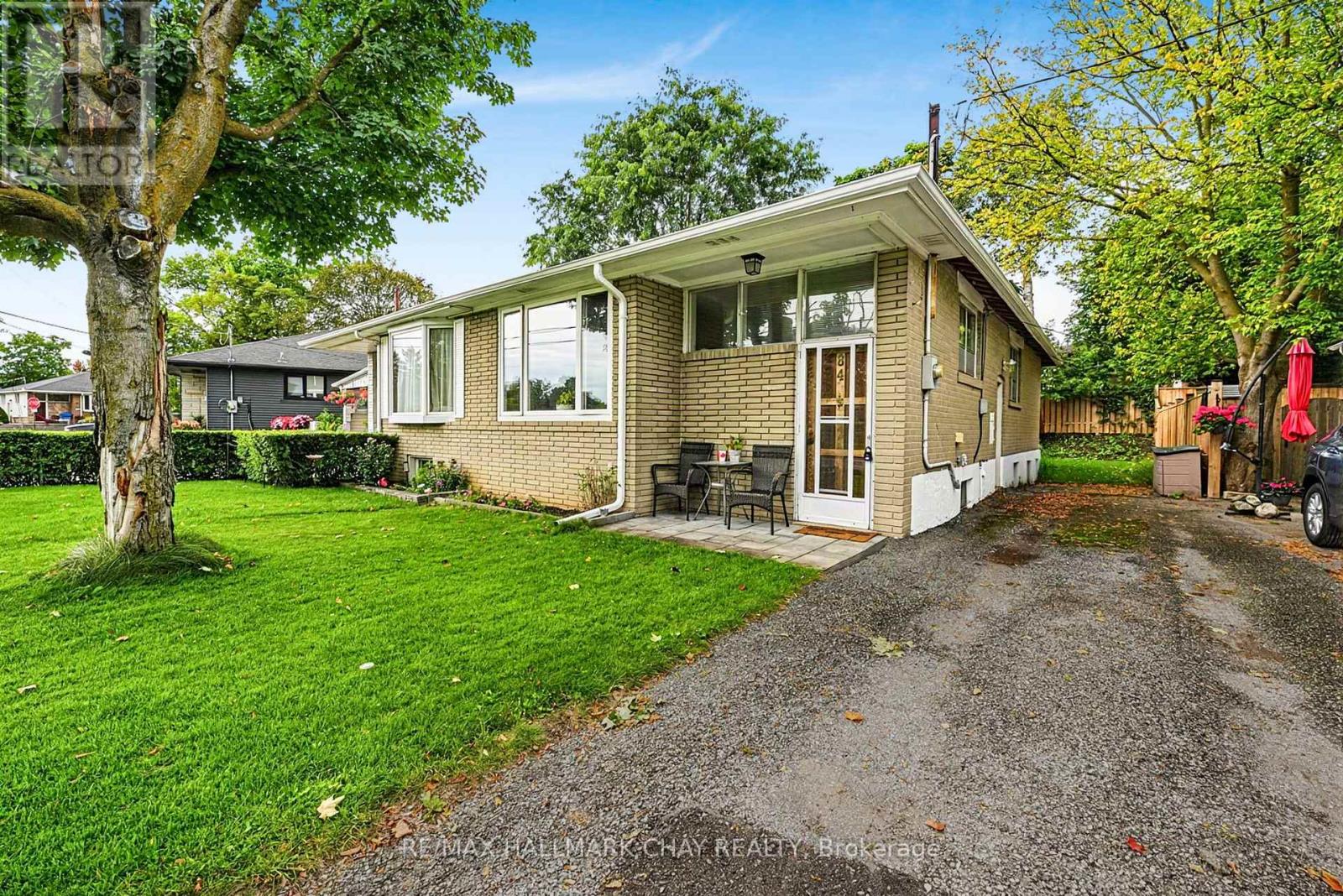 84 Longford Drive Property Photo 1