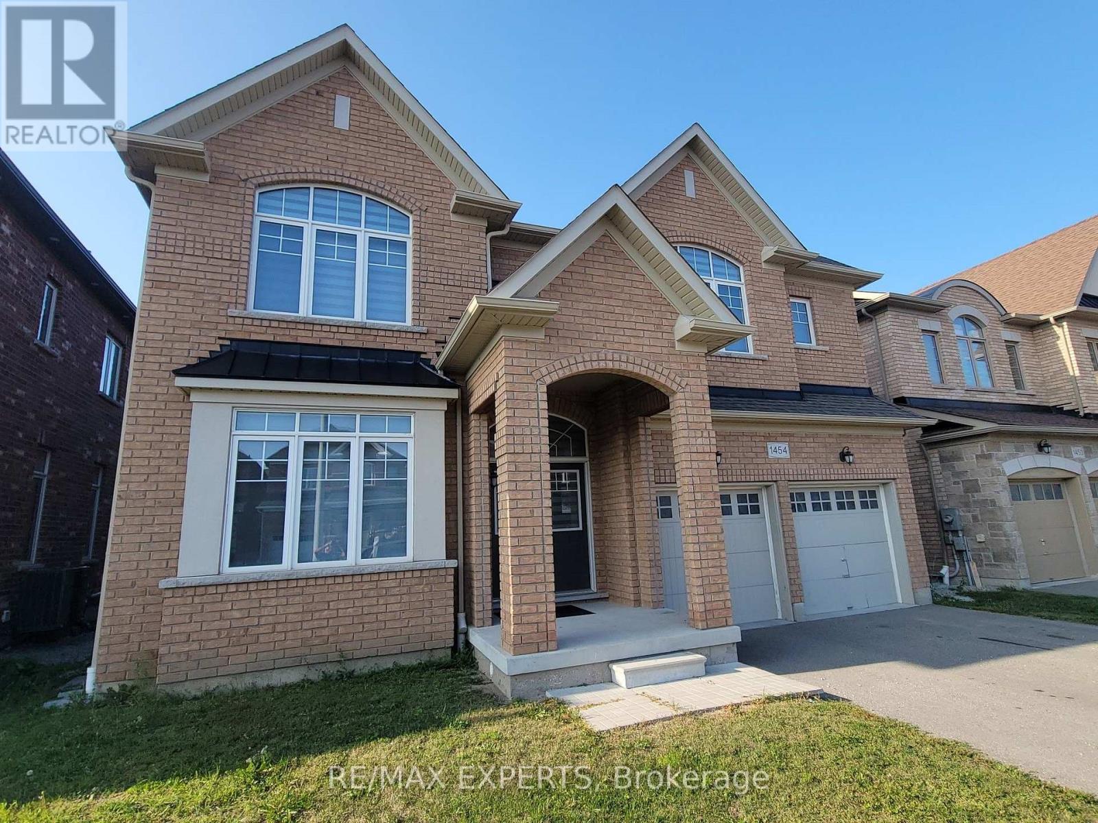 1454 Tomkins Road Property Photo 3