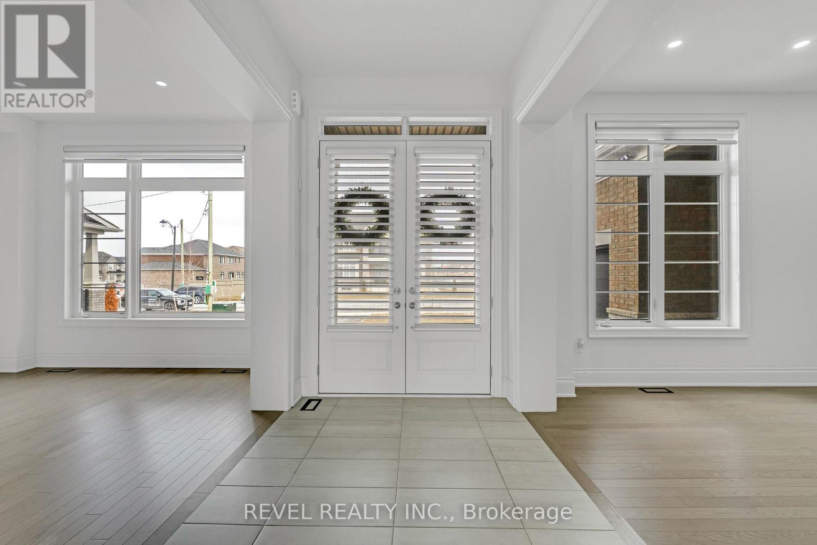 77 Marigold Boulevard Property Photo 7