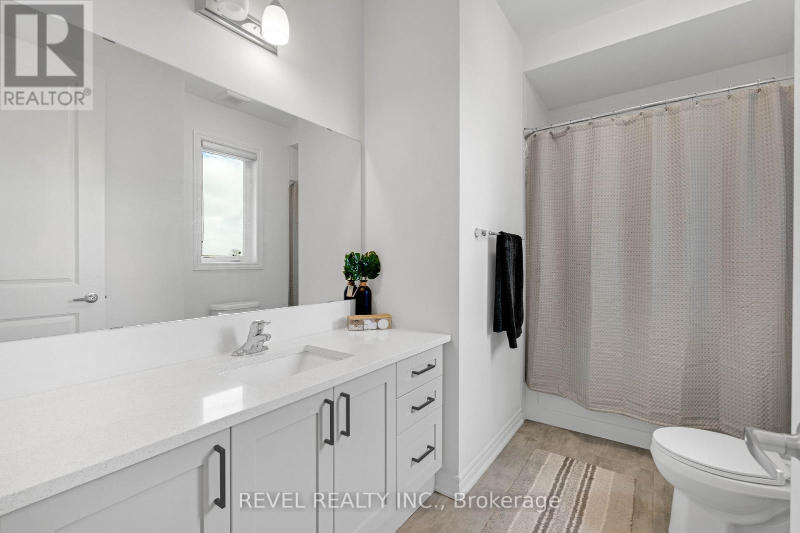 77 Marigold Boulevard Property Photo 36