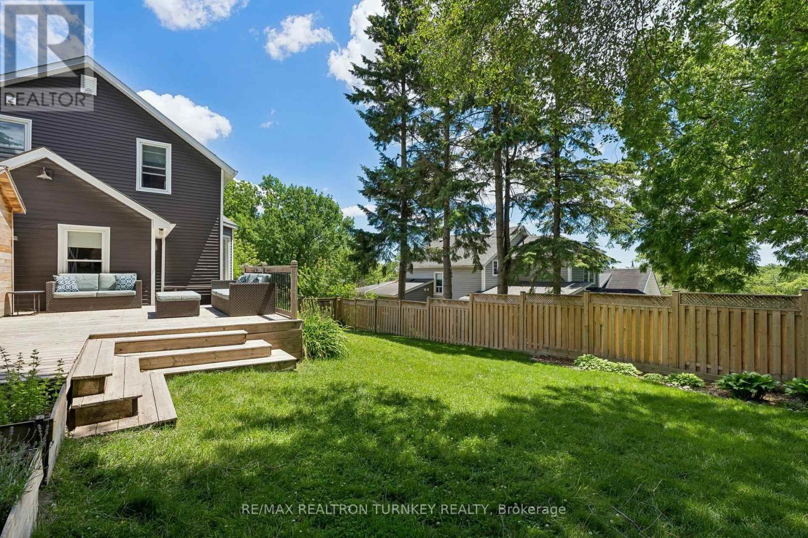 72 Vincent Street Property Photo 2
