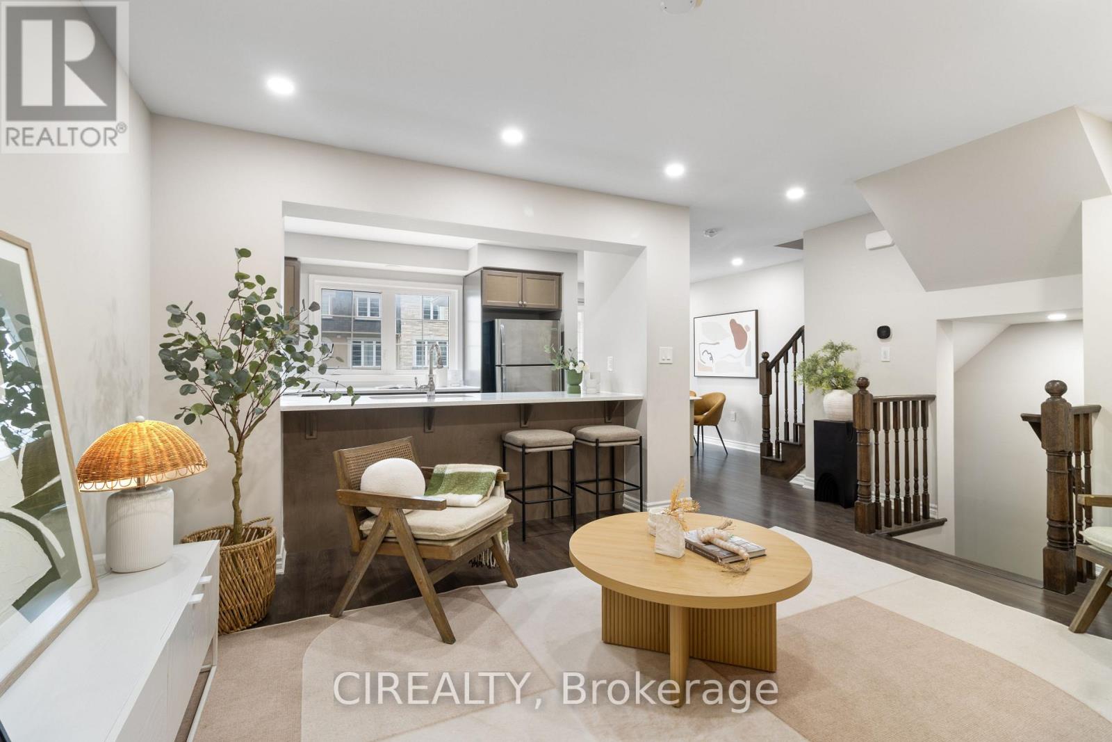 48 Casely Avenue Property Photo 3