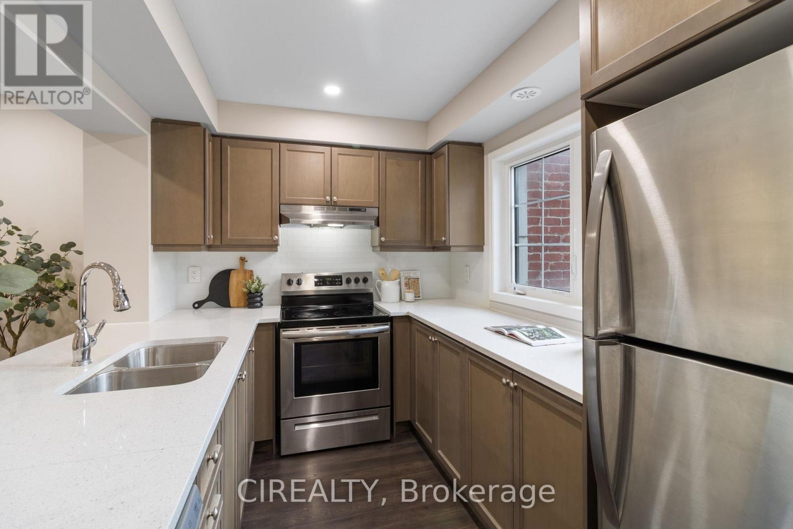 48 Casely Avenue Property Photo 11