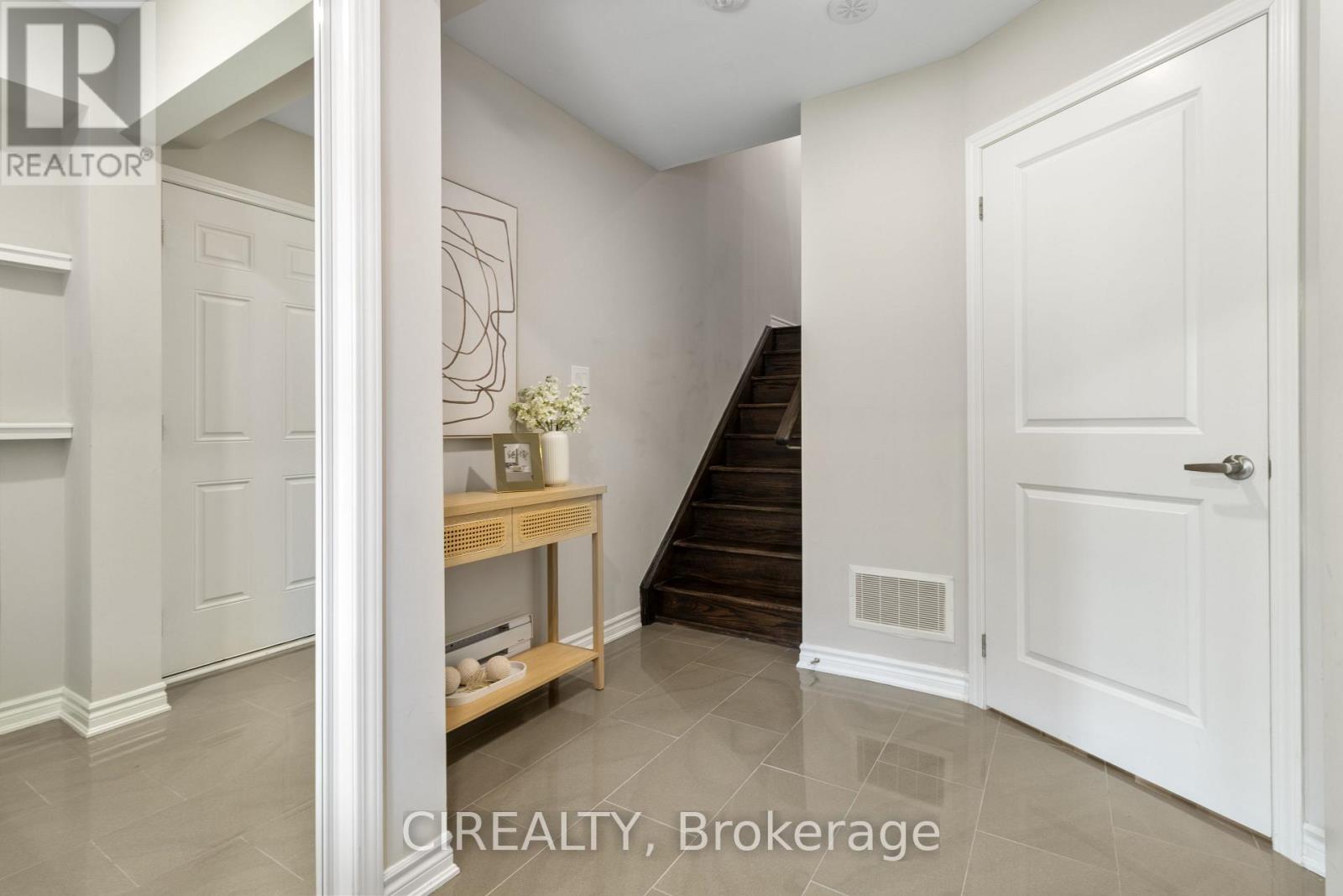 48 Casely Avenue Property Photo 31