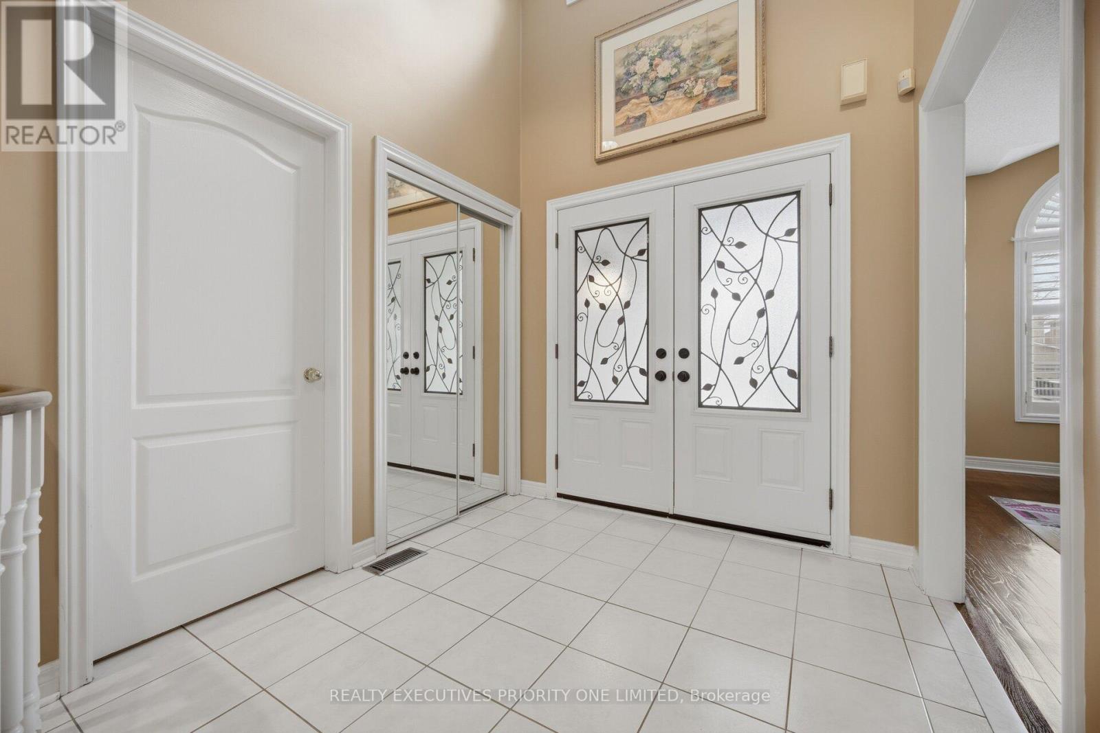 222 Caproni Drive Property Photo 4
