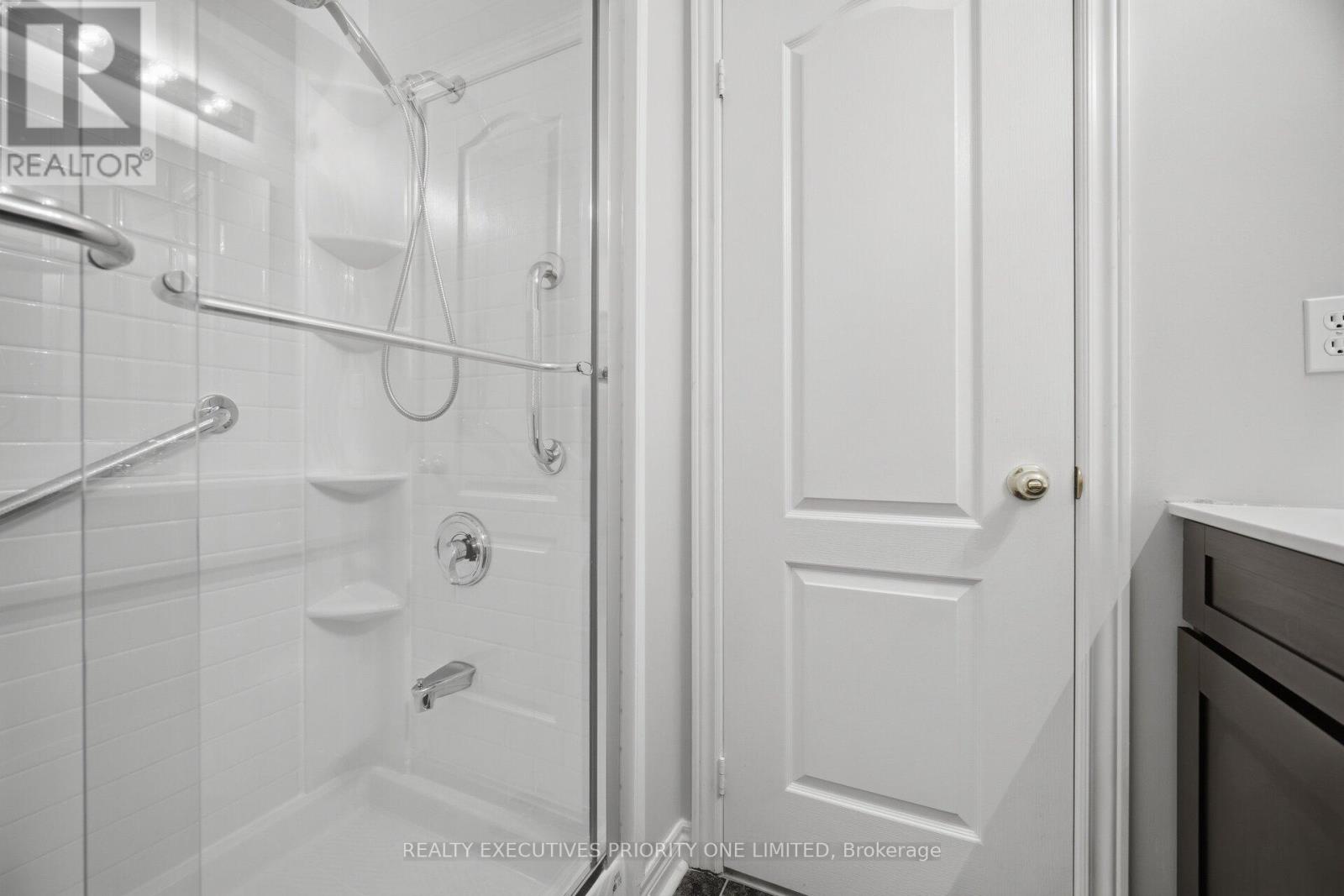 222 Caproni Drive Property Photo 28
