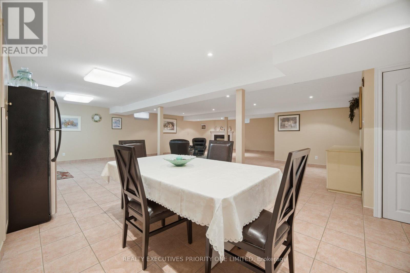 222 Caproni Drive Property Photo 33