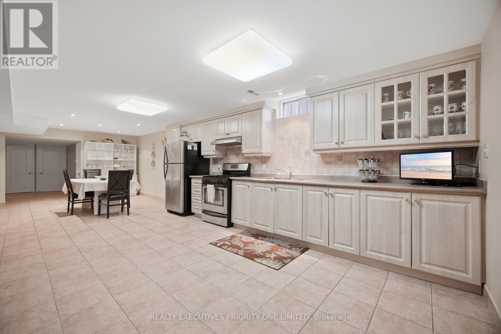 222 Caproni Drive Property Photo 34