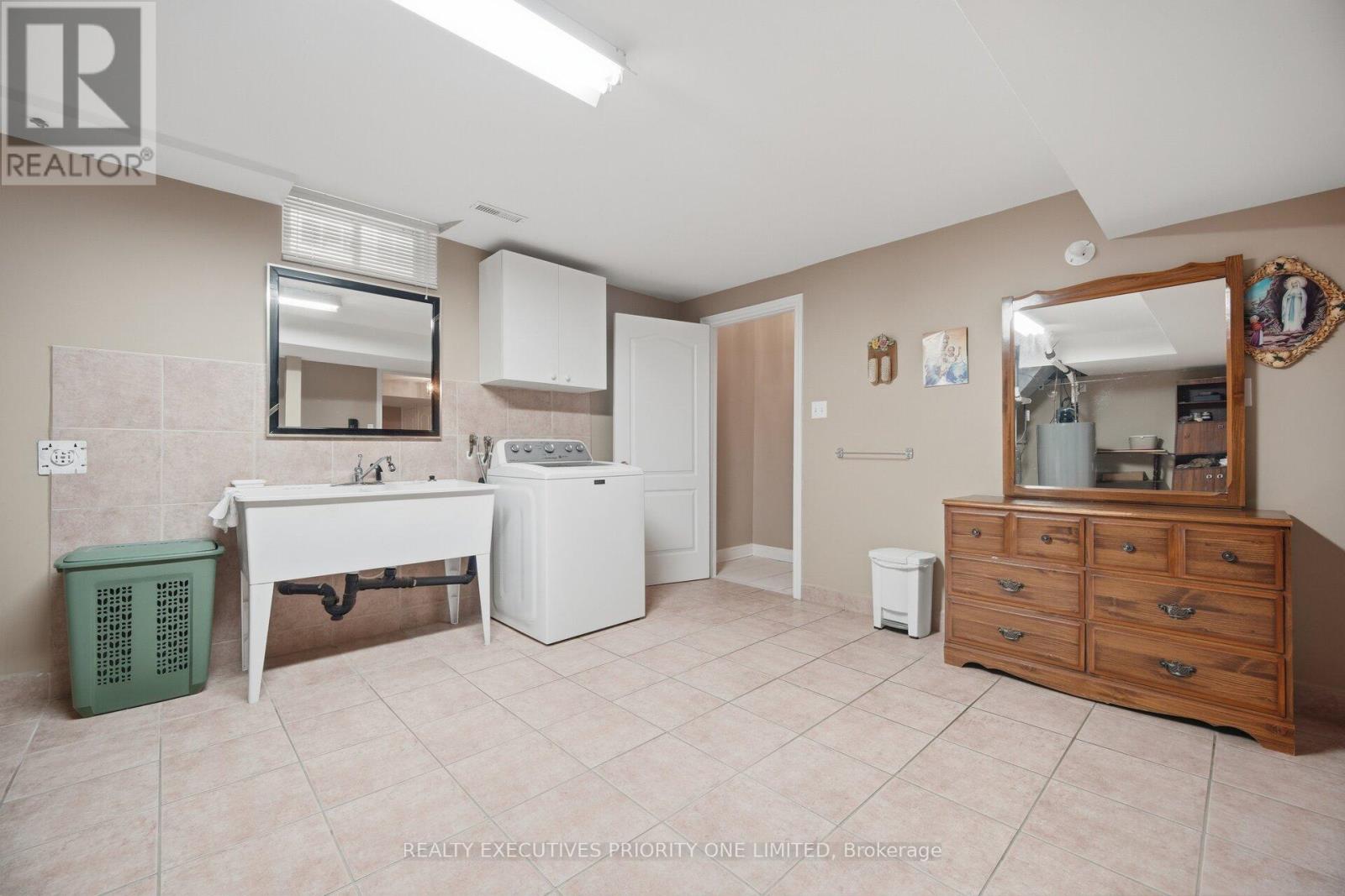 222 Caproni Drive Property Photo 41