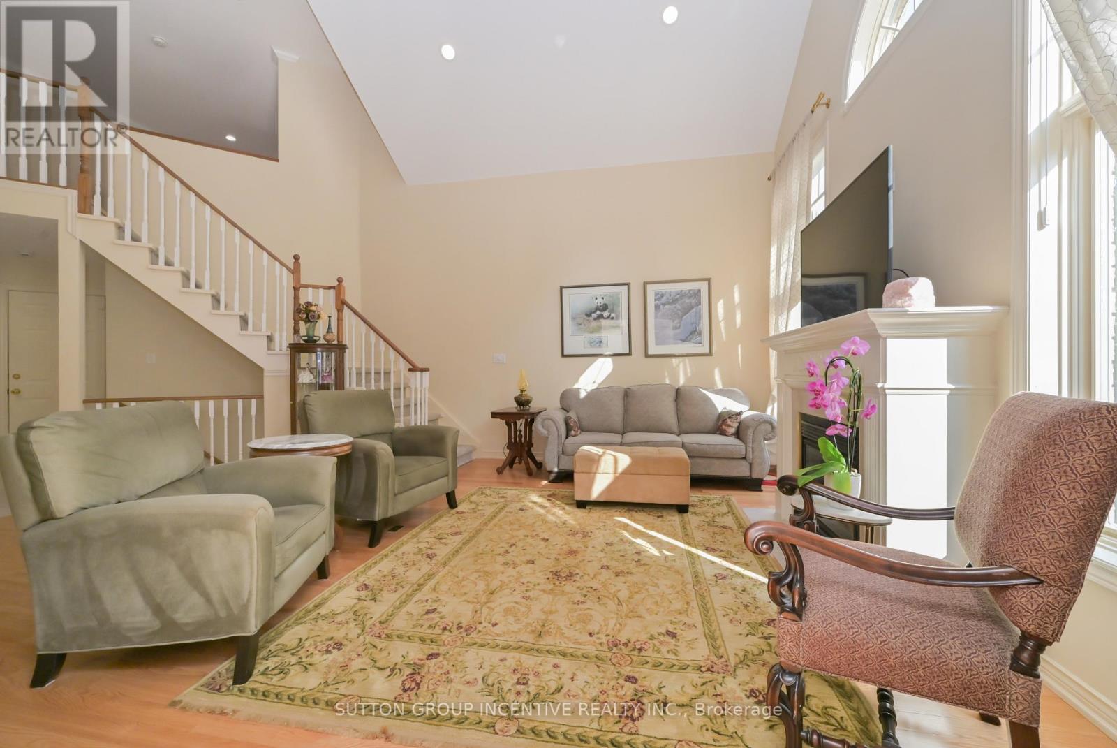 53 Sunset Boulevard Property Photo 10