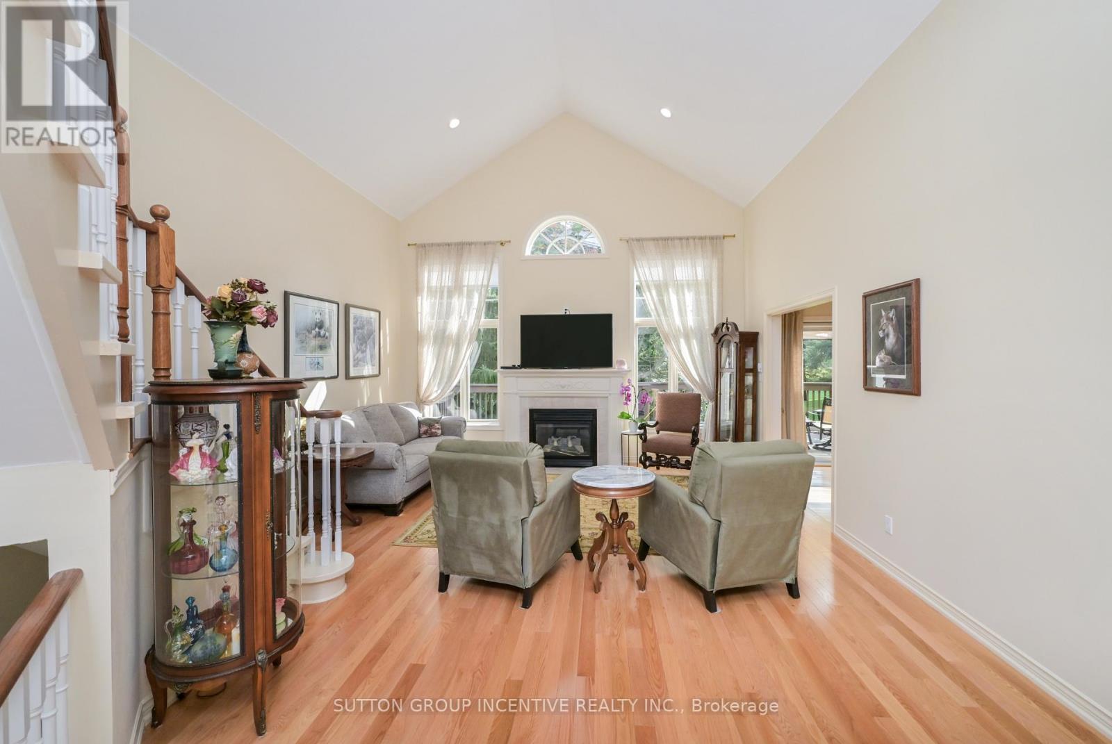 53 Sunset Boulevard Property Photo 12