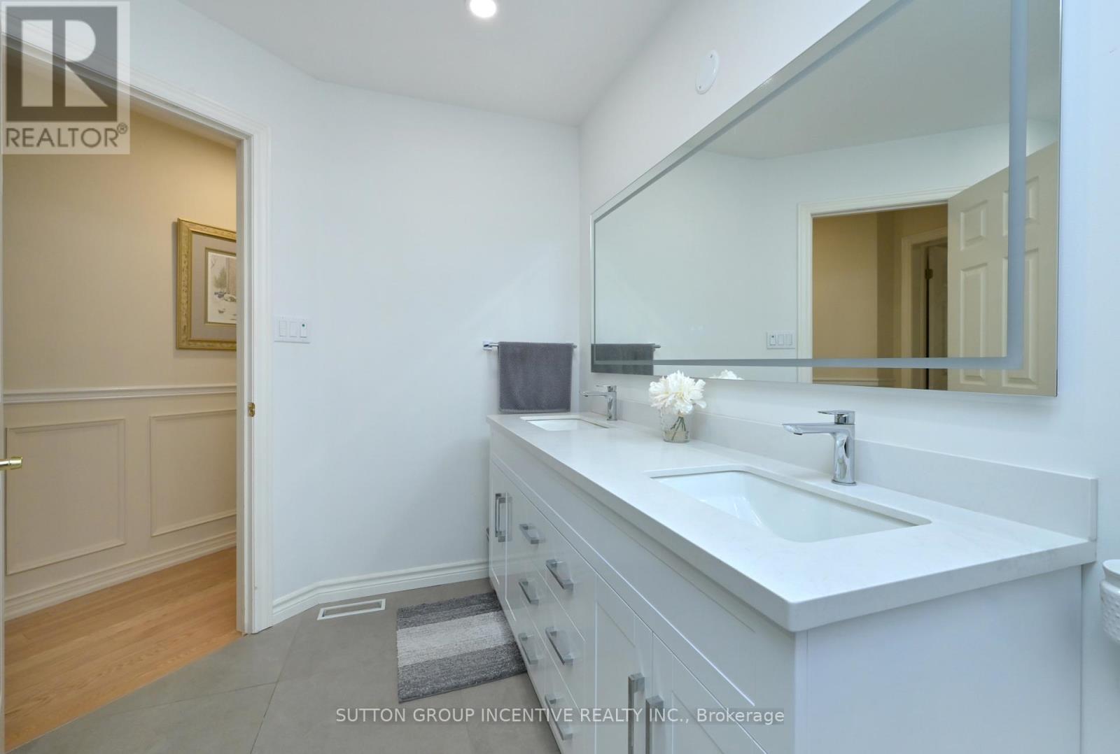 53 Sunset Boulevard Property Photo 15