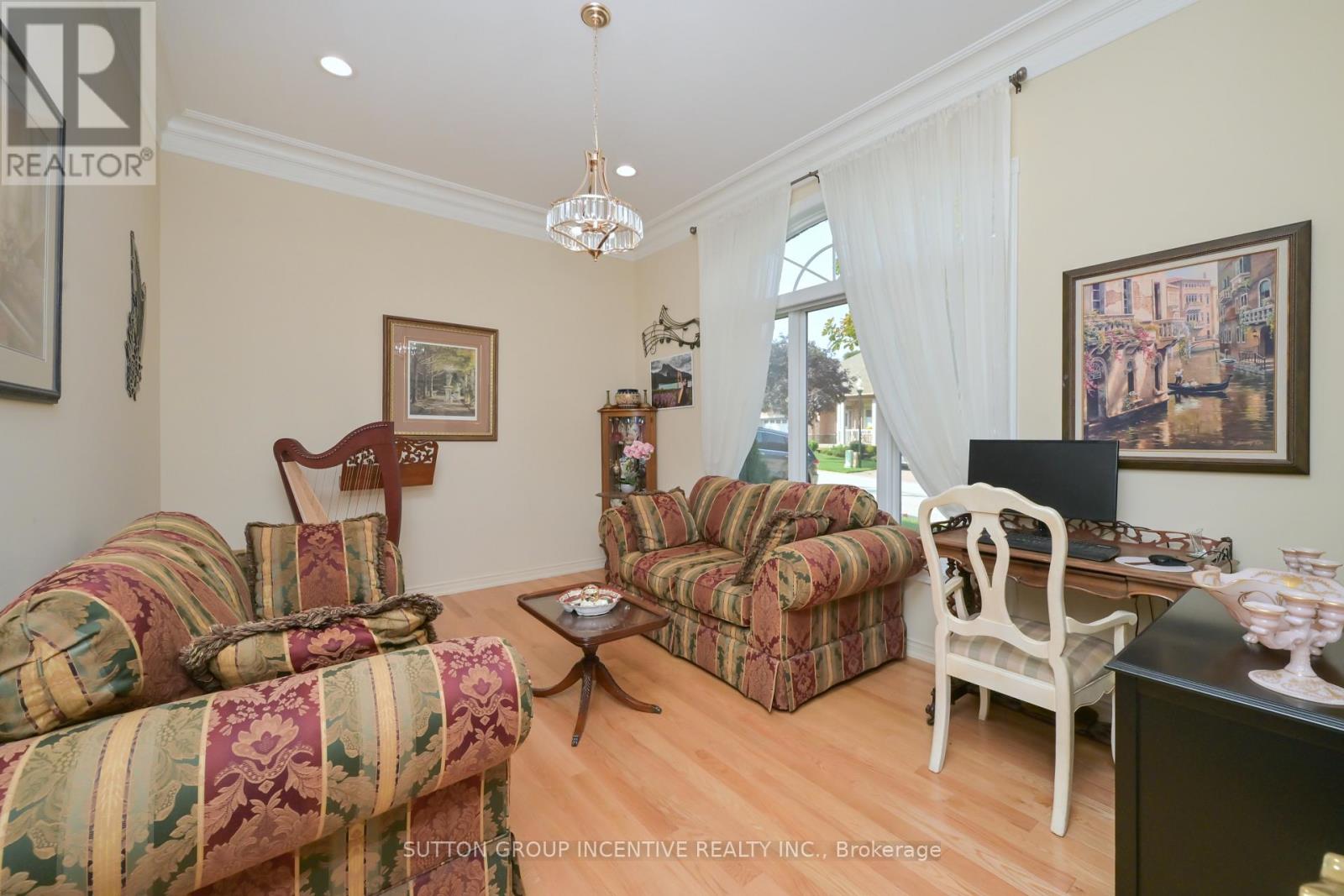 53 Sunset Boulevard Property Photo 17