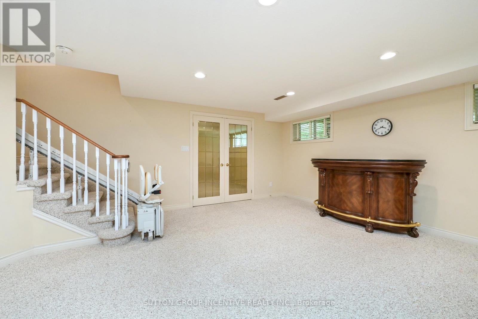 53 Sunset Boulevard Property Photo 23