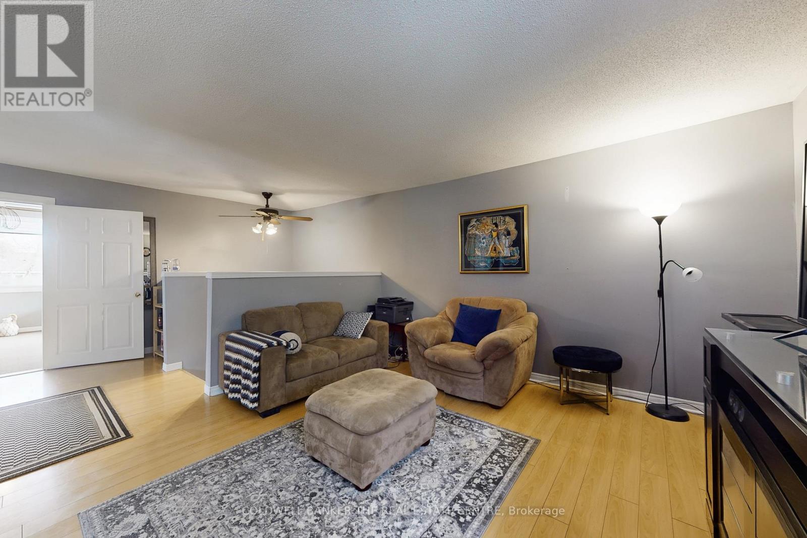 8352 Main Lisle Street Property Photo 11