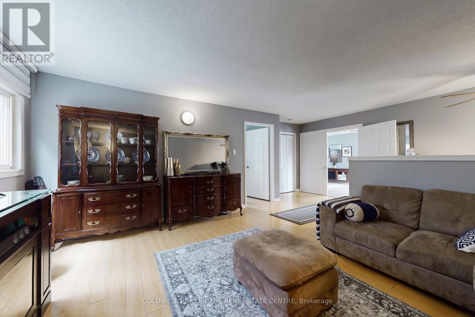 8352 Main Lisle Street Property Photo 12