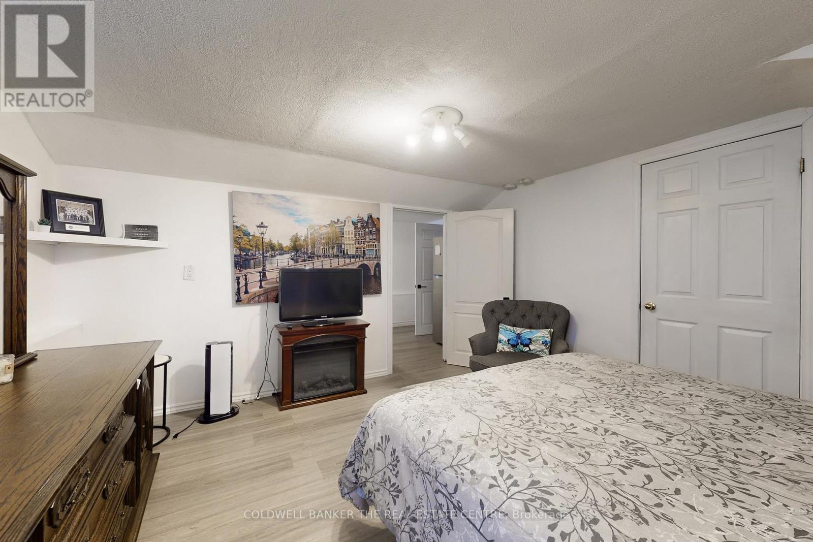 8352 Main Lisle Street Property Photo 35