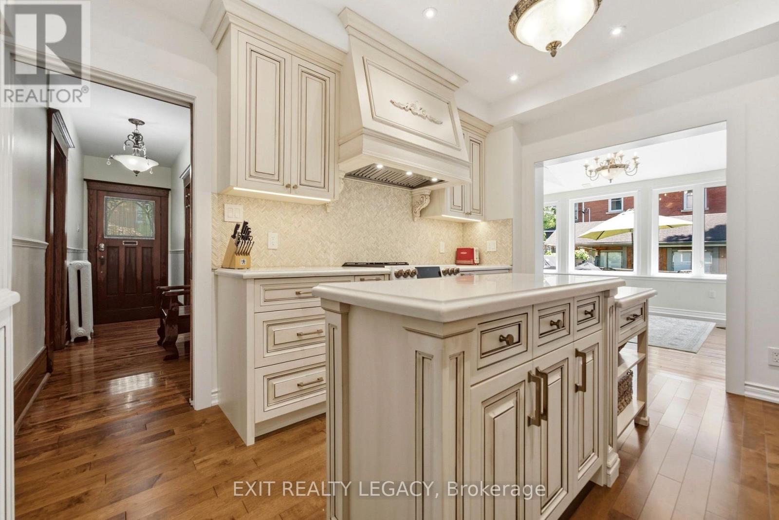 126 Temperance Street Property Photo 11