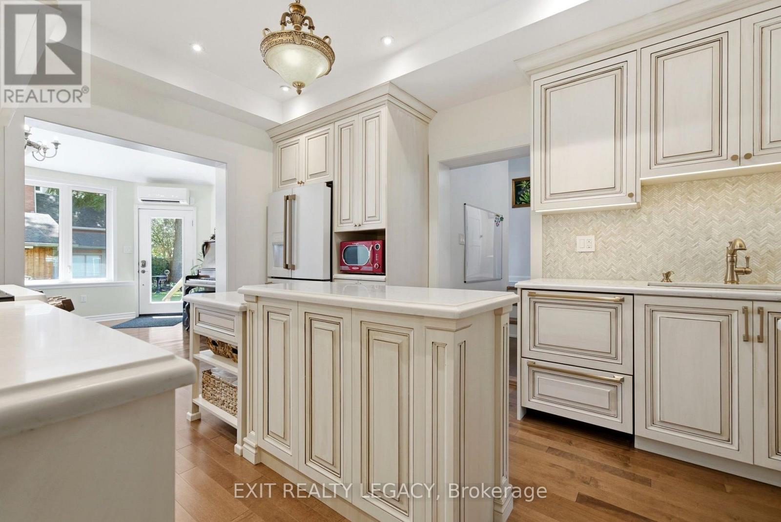 126 Temperance Street Property Photo 15