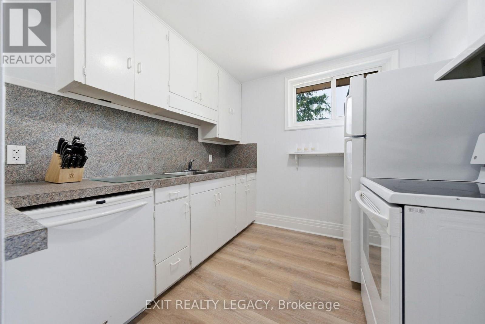 126 Temperance Street Property Photo 32