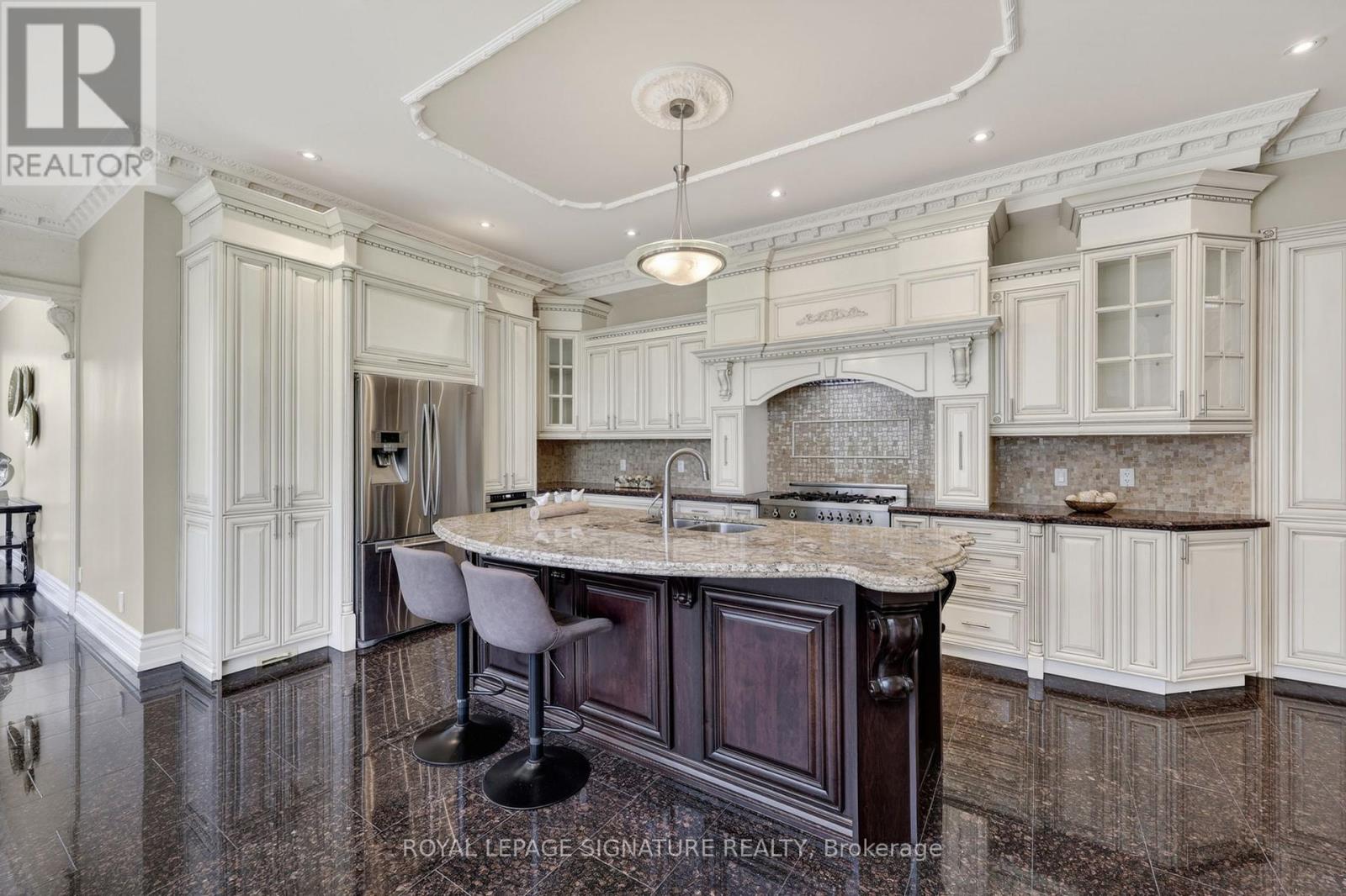26 Alai Circle Property Photo 5