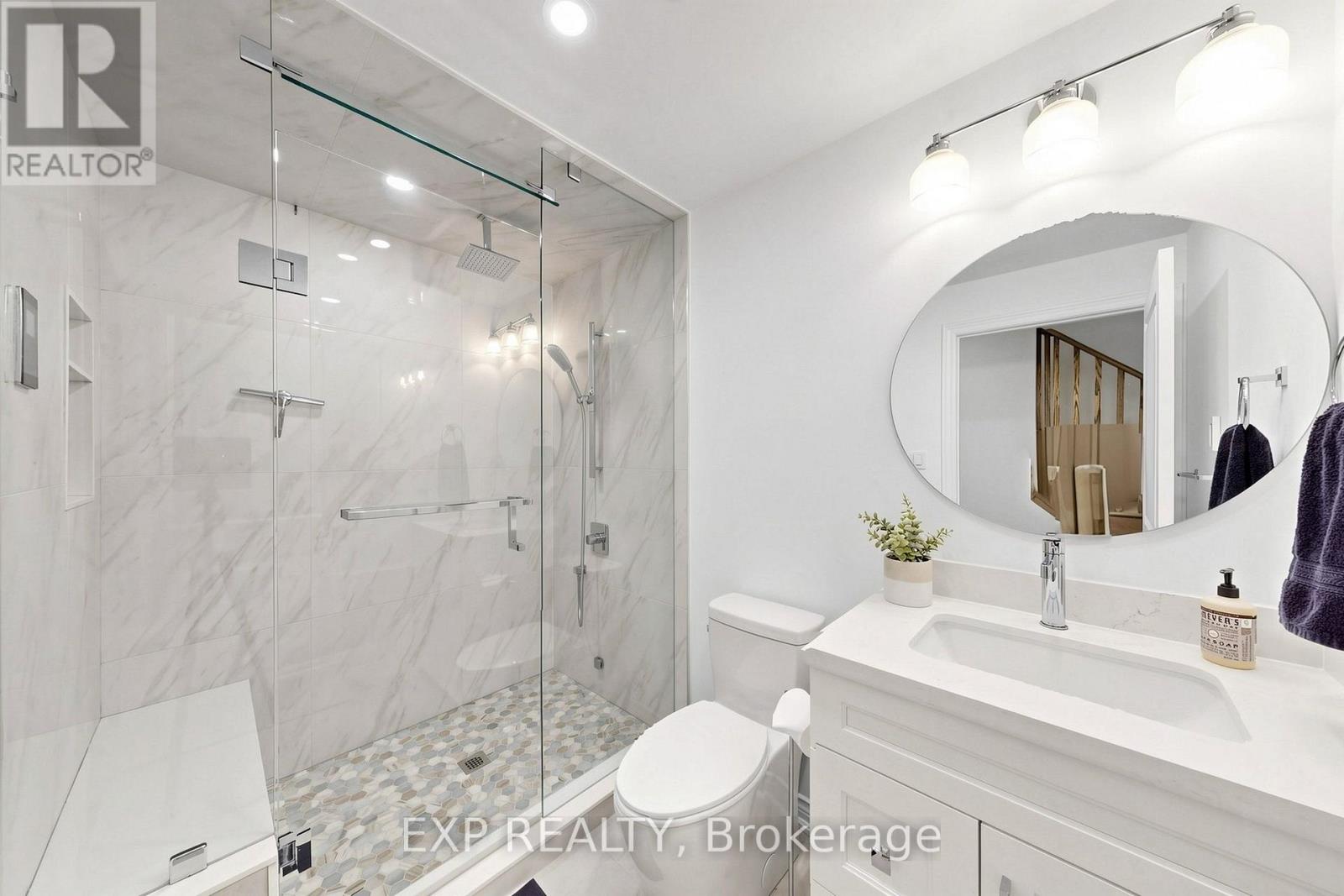 75 Cornell Centre Boulevard Property Photo 18