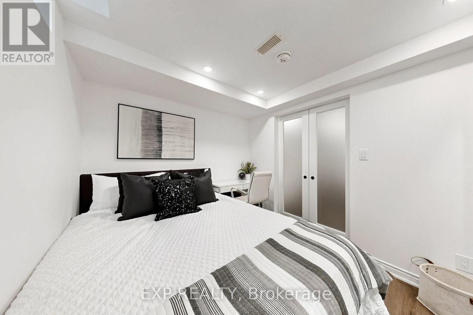 75 Cornell Centre Boulevard Property Photo 22