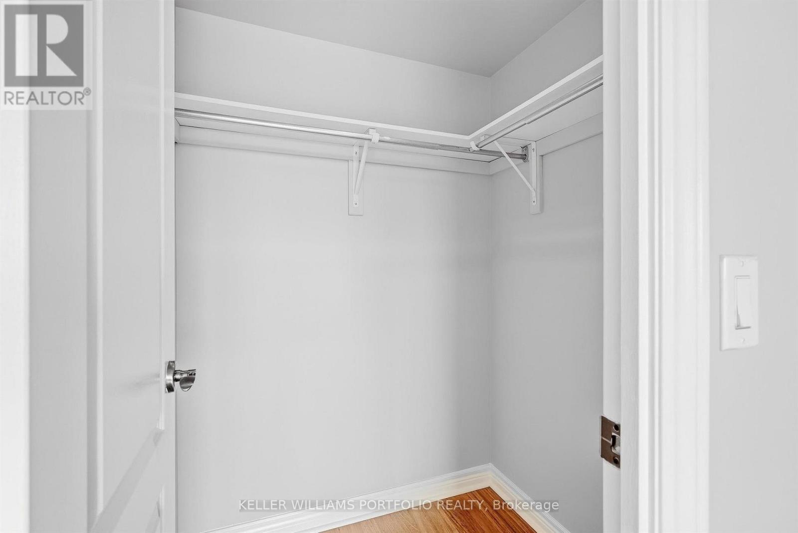 1417 - 15 North Park Road Property Photo 20
