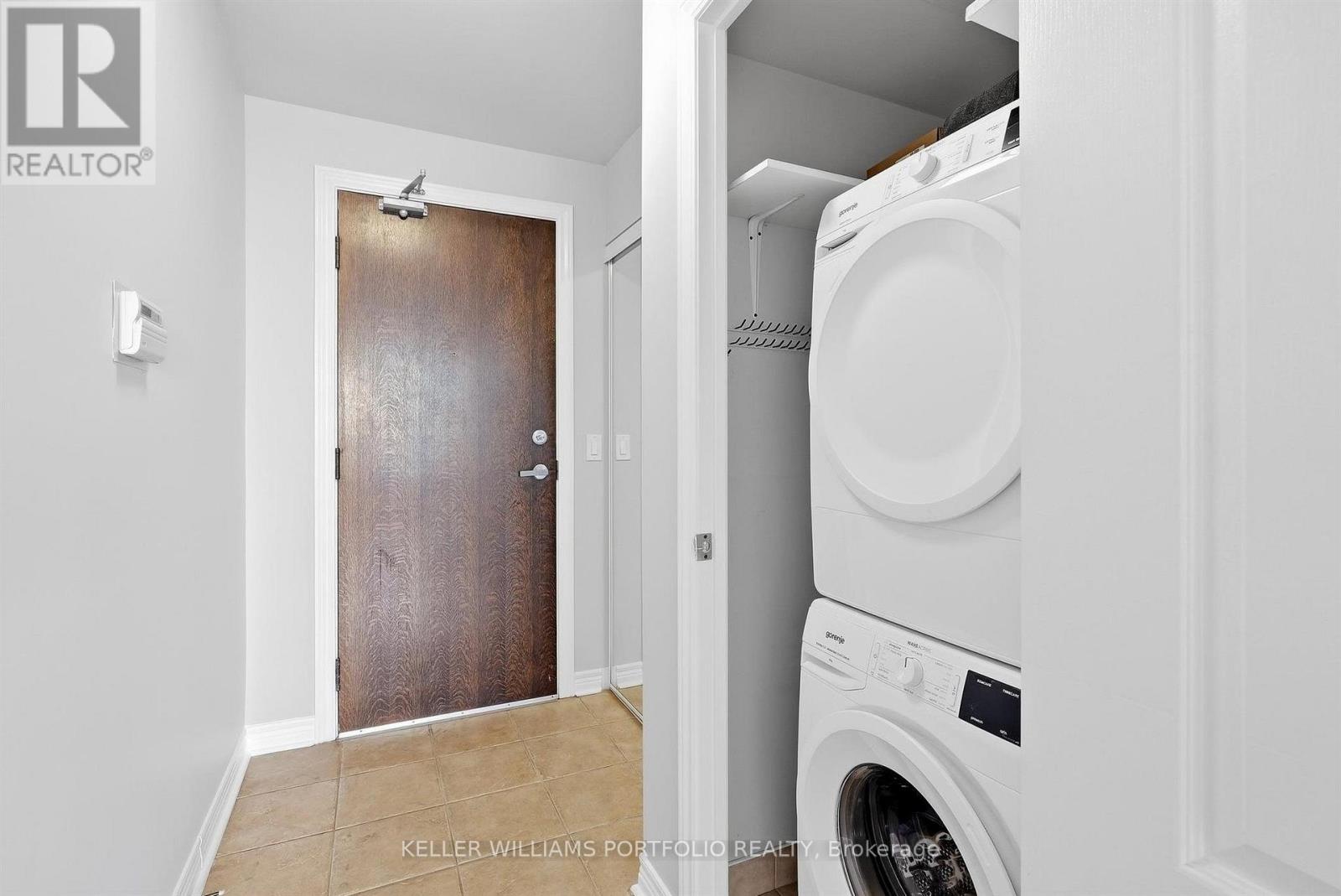 1417 - 15 North Park Road Property Photo 22