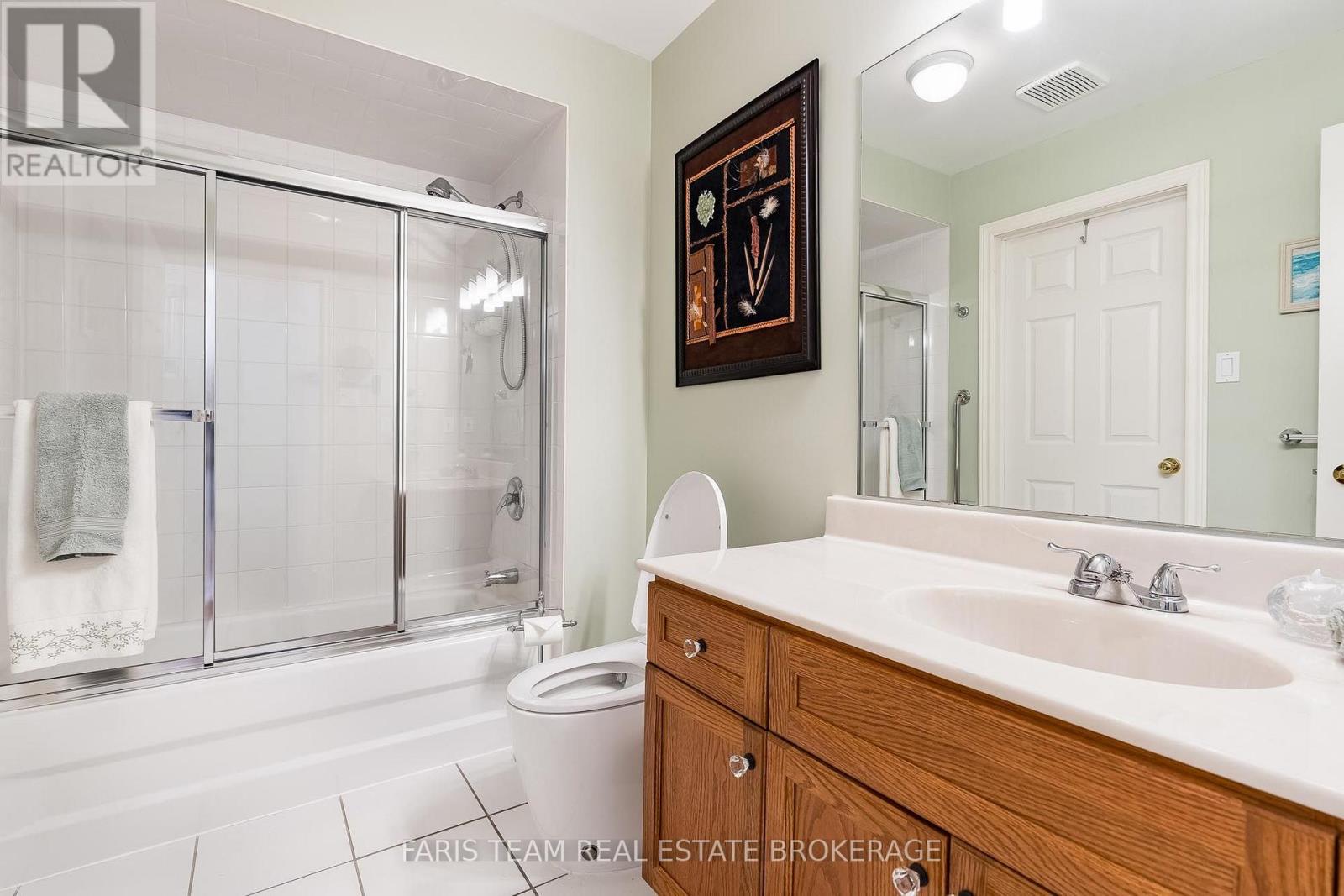 1033 Cameron Street Property Photo 25