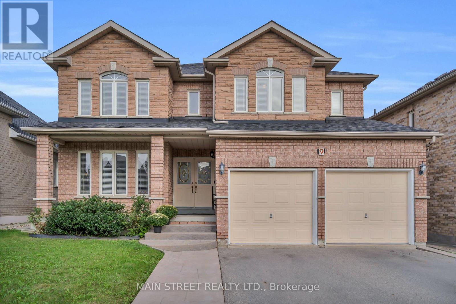 9 Emily Court Property Photo 1