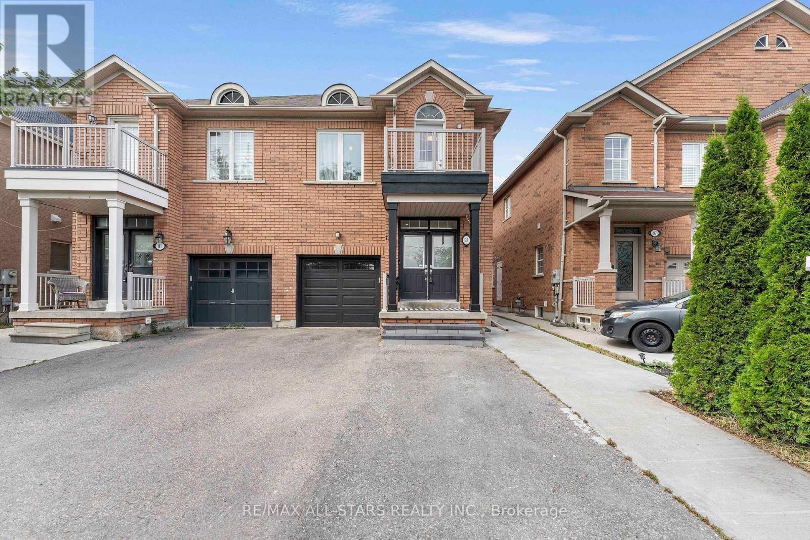93 Arco Circle Property Photo 4