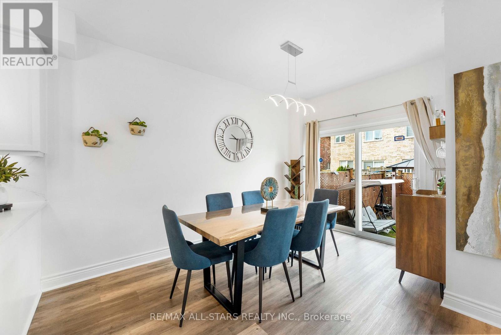 93 Arco Circle Property Photo 11