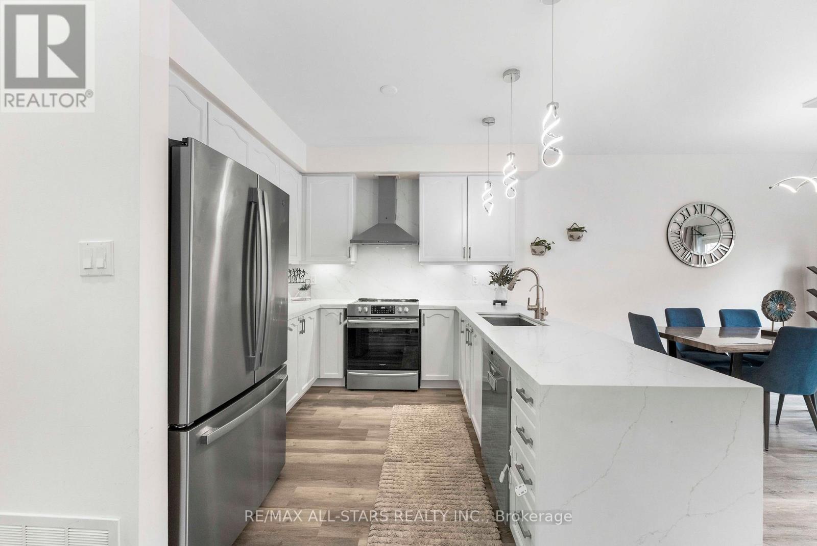 93 Arco Circle Property Photo 18