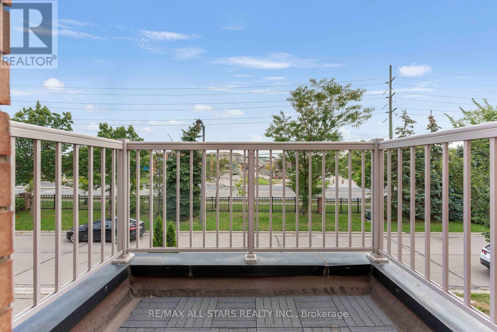 93 Arco Circle Property Photo 32