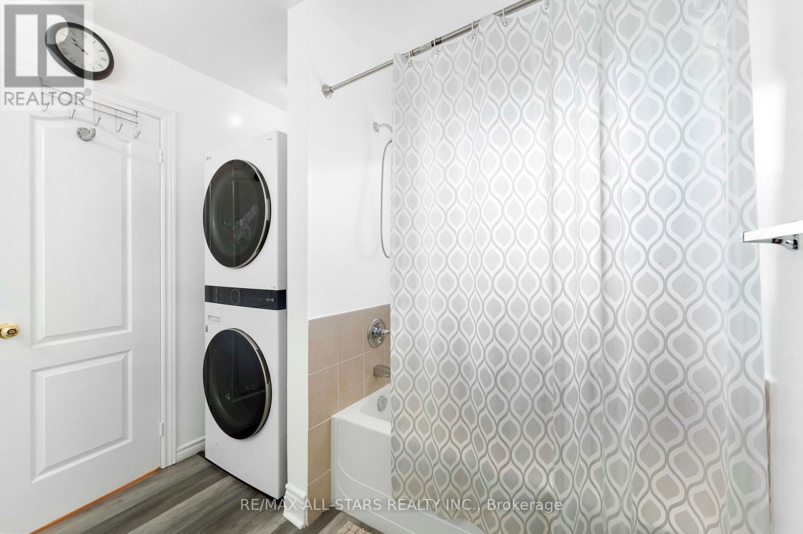 93 Arco Circle Property Photo 35