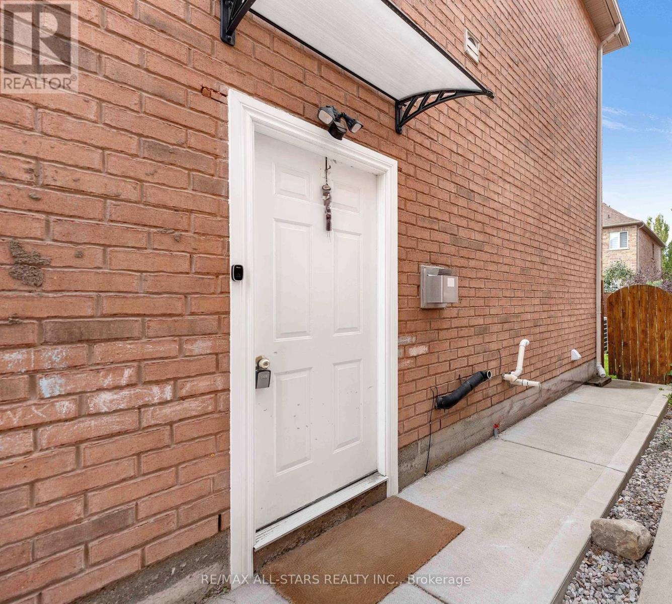93 Arco Circle Property Photo 36