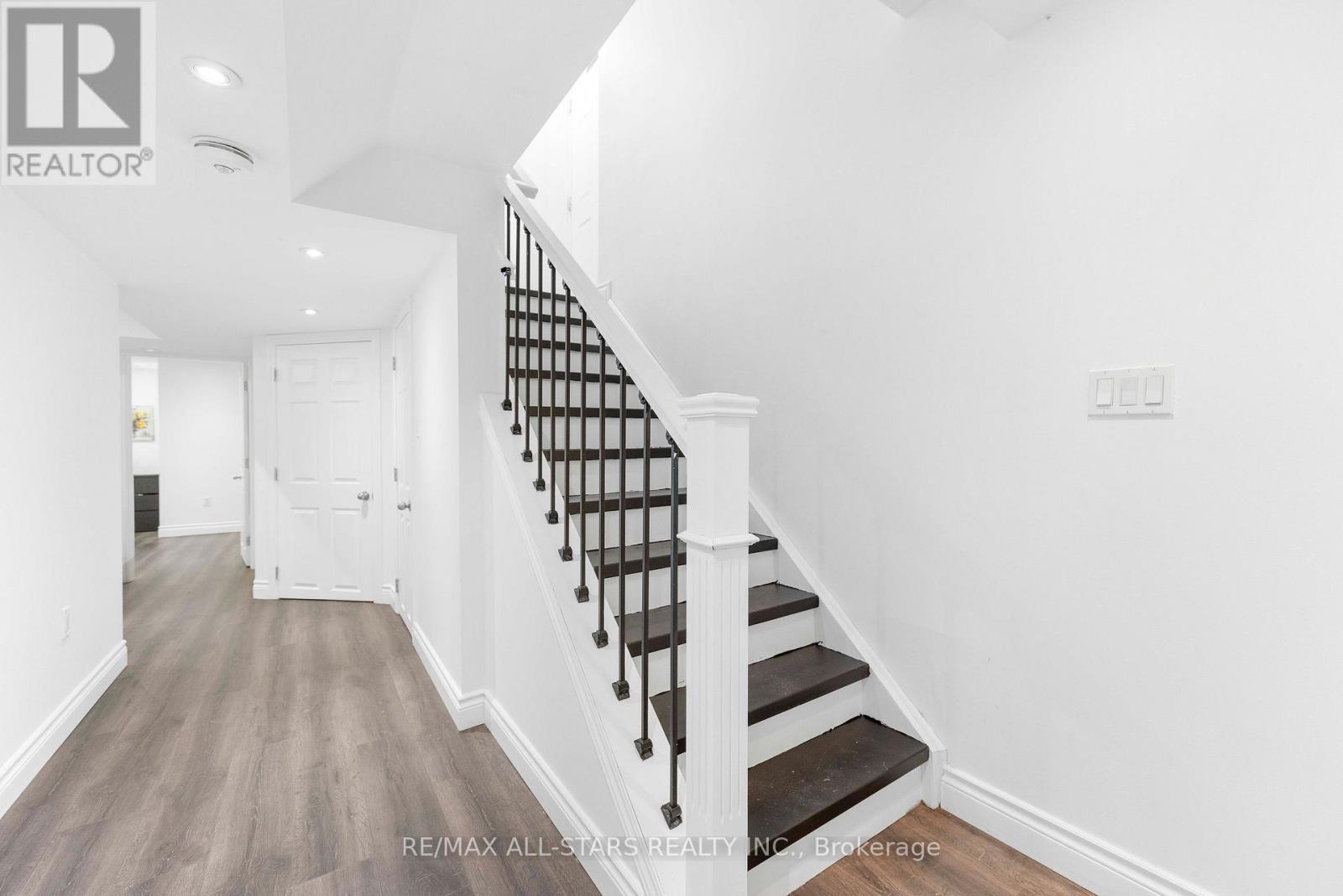 93 Arco Circle Property Photo 37
